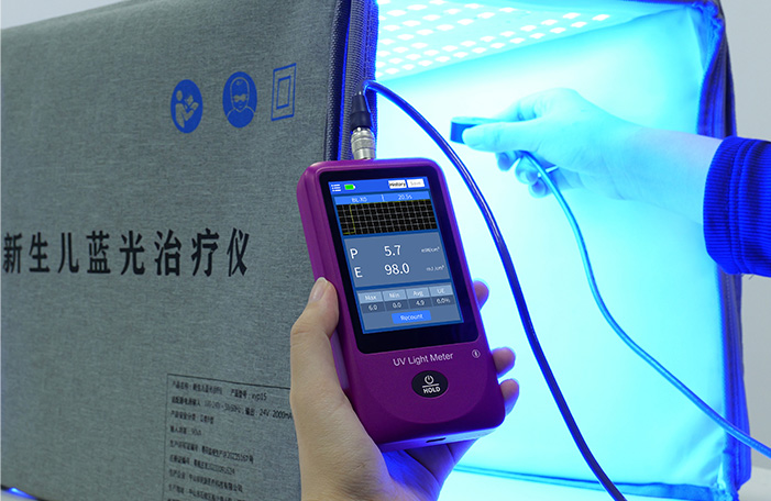 86135 Measurement of Blue Light Lamp